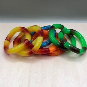 Huge bundle 8 acrylic ombre stretch bracelets stackable layering pop of color.